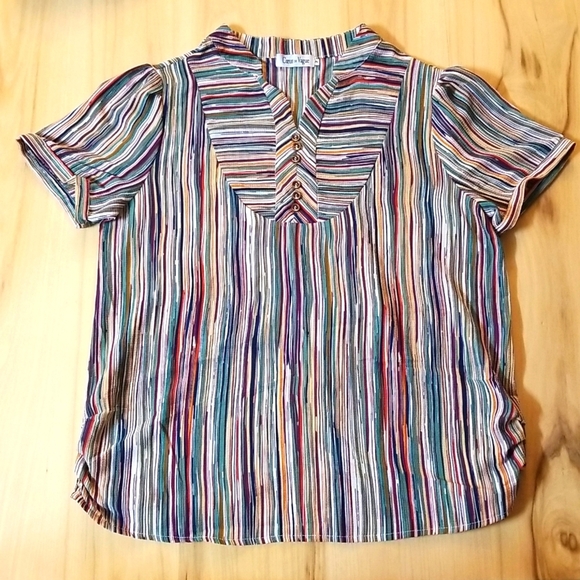 Coeur DE Vague Tops - Coeur DE Vague short sleeve blouse.